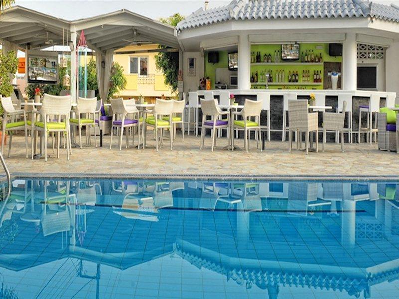 Kristalli Hotel Apartments Malia  Exterior photo