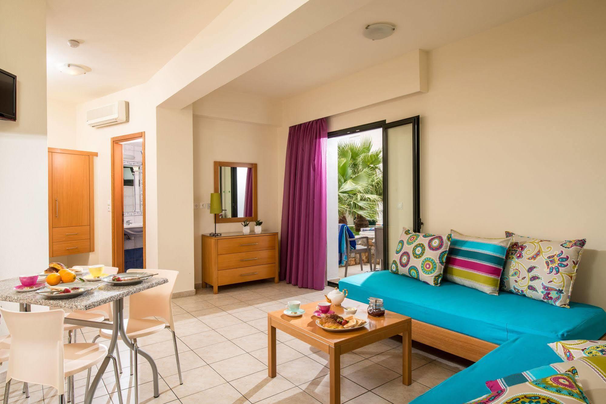 Kristalli Hotel Apartments Malia  Exterior photo